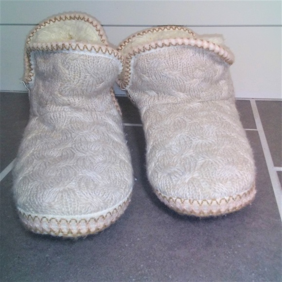 Mukluks Hi Top Slippers Size Large 9/10 - Picture 5 of 8